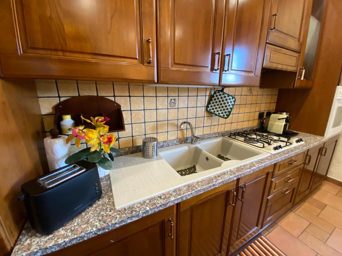 Appartamento Pini Di Roma-new&cozy In Center- Metro A Re Di Roma